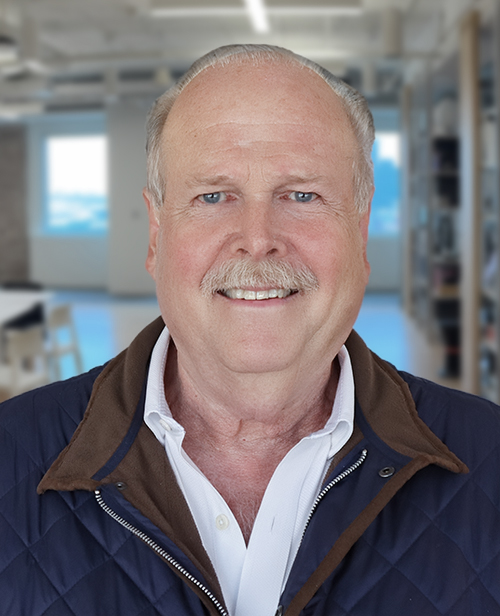 Luis Ajamil's headshot